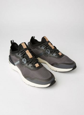Zerogrand Overtake Running Shoes Gray Pinstripe/Bla