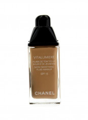 Vitalumiere Fluide Makeup Foundation SPF15 25 Petale