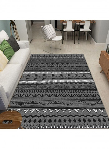 Nordic Style Classic Pattern Supple Home Rug Black 140x200cm