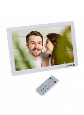 LCD Digital Photo Frame With Remote - EU Plug White