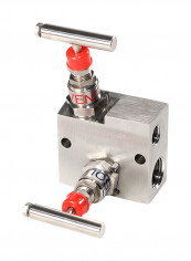 Stainless Steel 2-Way Manifold Valve Silver/Red 0.5inch