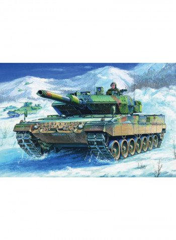 396-Piece Leopard 2 A5/A6 Vehicle Model Building Kit Hy82402