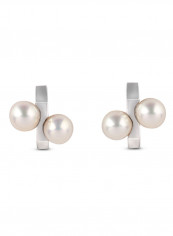18 Karat White Gold Freshwater Pearl Percentage Stud Earrings