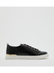 Dilathiel Stitching Pattern Sneakers Black