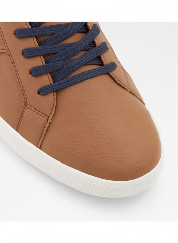 Prayrien Low Top Sneakers Brown