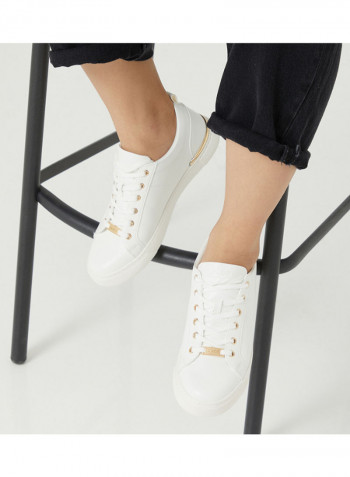 Dilathiel Stitching Pattern Sneakers White
