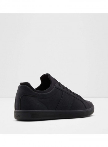 Prayrien Low Top Sneakers Black