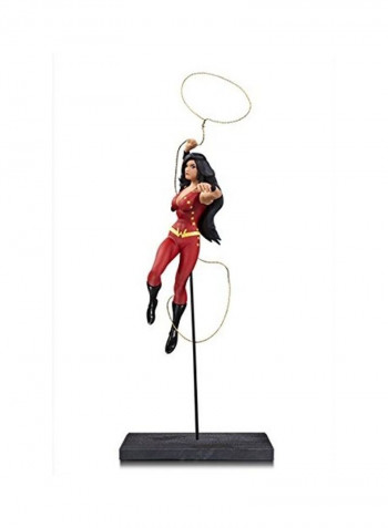 Wonder Girl Multi-Part Statue 12 x 6 x 6inch