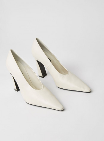 Plain Slip On Pumps Offwhite