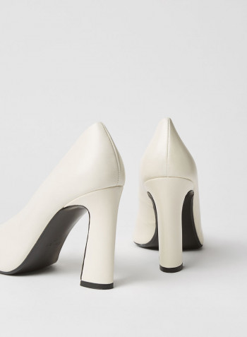Plain Slip On Pumps Offwhite