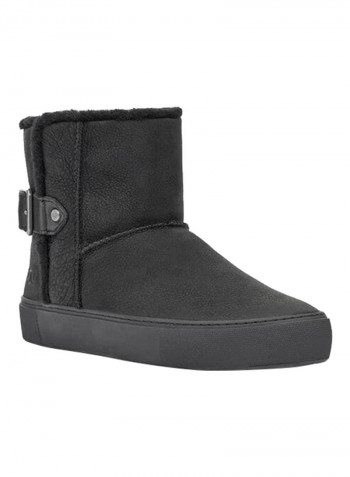 Aika Textured Boots أسود