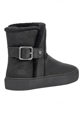 Aika Textured Boots أسود