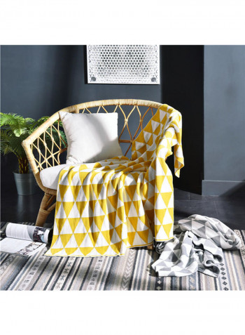 Geometric Triangle Pattern Cozy Knitted Throw Blanket Polyester Yellow 130x160centimeter