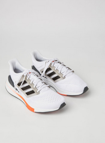 EQ21 Running Shoes أبيض