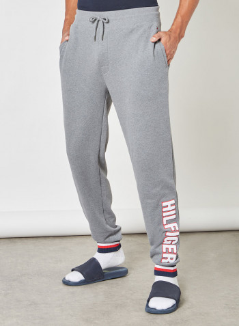 Signature Cuff Tapered Joggers Grey