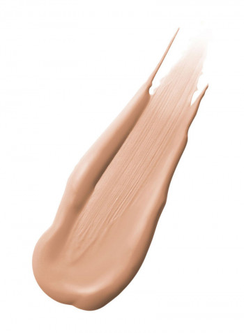 Immaculate Liquid Powder Foundation Tan
