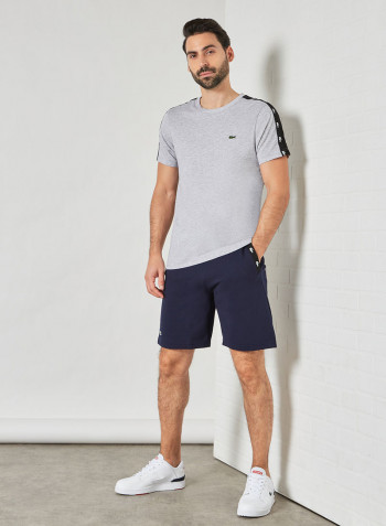 Contrast Accent Fleece Shorts كحلي