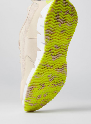 Zig Dynamica Sneakers Ecru