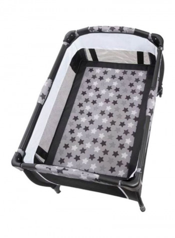 E Nursery Center Travel Cot