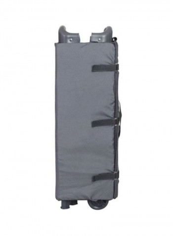 E Nursery Center Travel Cot