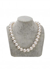 Pearl Beaded Necklace