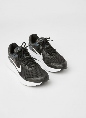 Comfortable Lace-Up Sport Shoes Black