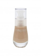 Ultimate Pure Perfection Liquid Mineral Foundation SPF 15 Caterina