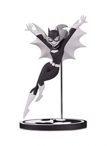 Batgirl Statue