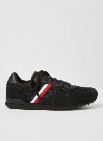 Iconic Sneakers Black