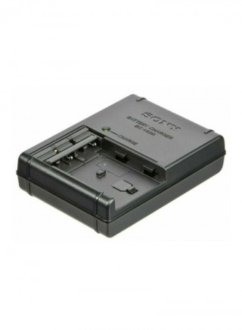 Travel Charger For M Series Batteries 7x2.5x9.5cm Black