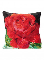 Stitched In Floss Rose Cushion Tapestry Kit Red/Black/Green reviews Stitched In Floss Rose Cushion Tapestry Kit Red/Black/Green