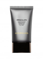 Immaculate Liquid Powder Foundation Ebony