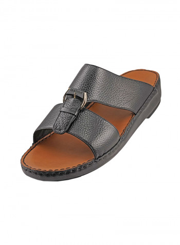 Textured Buckle Detail Arabic Sandals Black