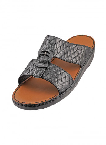 Textured Buckle Detail Arabic Sandals Black