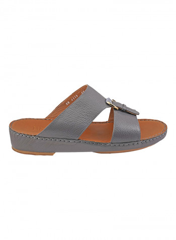 Textured Buckle Detail Arabic Sandals Grey