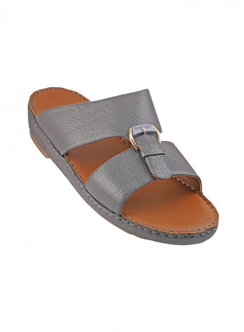 Textured Buckle Detail Arabic Sandals Grey