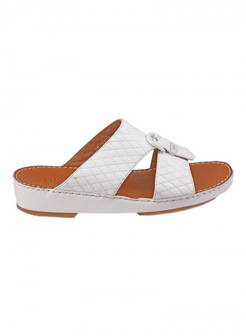 Textured Buckle Detail Arabic Sandals White