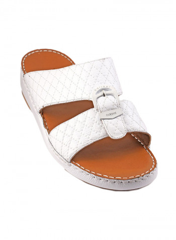 Textured Buckle Detail Arabic Sandals White
