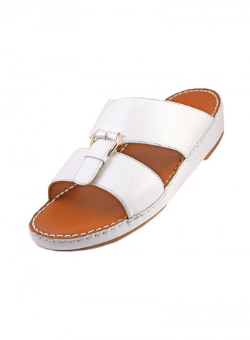 Textured Buckle Detail Arabic Sandals White