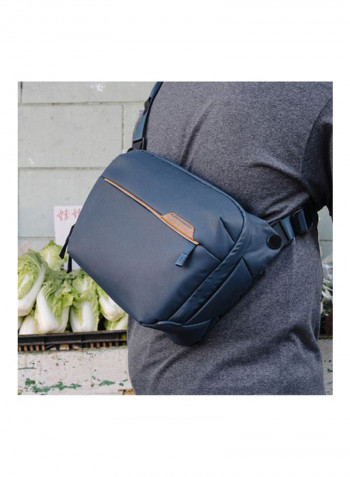 Everyday Leather Accent Sling Bag V2 6L Midnight