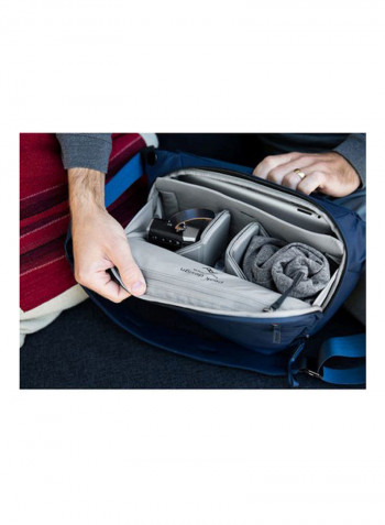 Everyday Leather Accent Sling Bag V2 6L Midnight