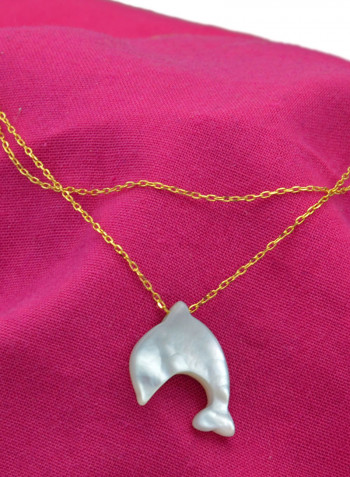 18 Karat Gold Dolphin Shape Mother Of Pearl Pendant Necklace