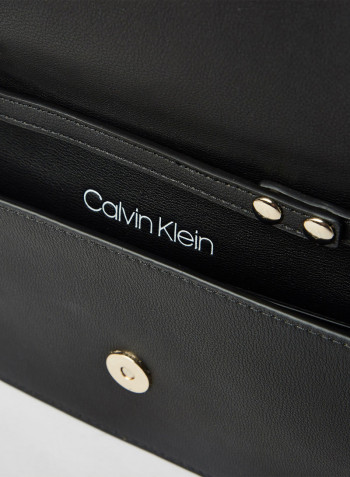 Signature Crossbody Bag Black