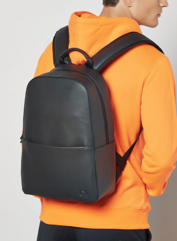 Round Backpack Ck Black