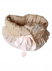 Holiday Whimsy Reversible Snuggle Bugs Bed And Car Seat كريمي One Size