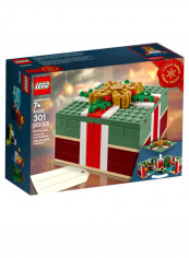 301-Piece Present 2018 Store Limited Edition Building Block Kit