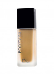 Forever Wear High Perfection Foundation SPF35 On Neutral