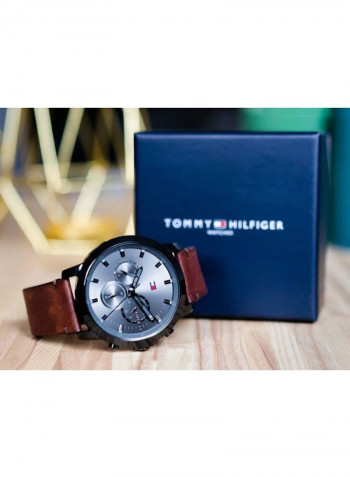 Men's Leather Analog Wrist Watch 1791799