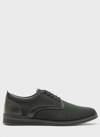 Eowoalian Lace-Up Low Top Sneakers Black