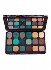 Forever Flawless Eyeshadow With Cannabis Sativa Chilled